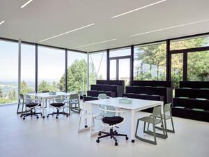 Vitra Referenz Pavillon Institut Rosenberg St. Gallen