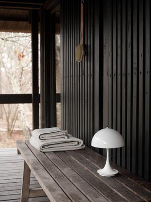 Akkuleuchte Panthella Portable 160 V3 von Louis Poulsen