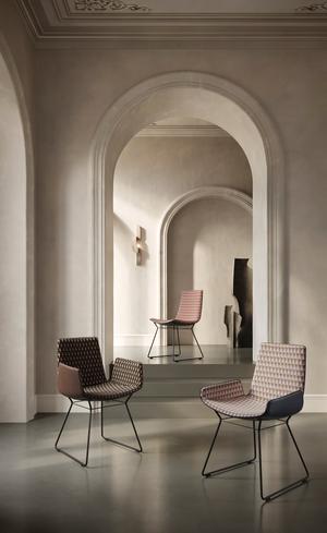 Freifrau Coco Living Stuhl und Armlehnstuhl Amelie High und Low im Stoff Amuleto