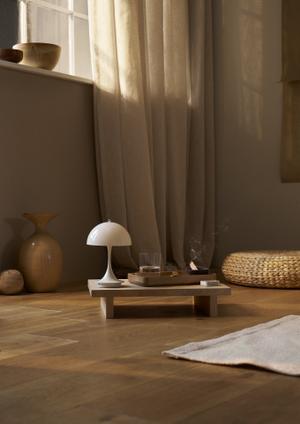 Akkuleuchte Panthella Portable 160 V3 von Louis Poulsen